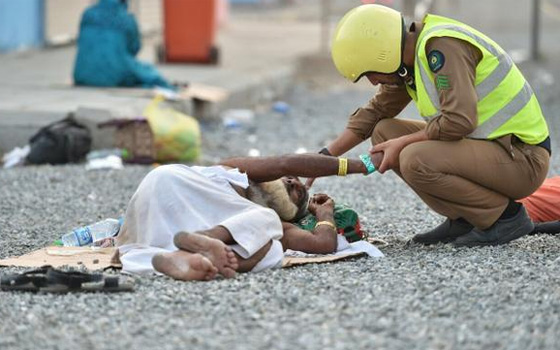 تدافع الحجاج في منى صباح العيد يتسبب بوفاة واصابة المئات منهم صورة رقم 9 تدافع الحجاج في منى صباح العيد يتسبب بوفاة واصابة المئات منهم صورة رقم 9