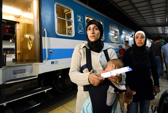 مكرمة المانية.. كل لاجئ سيحظى بـ 670 يورو شهريا صورة رقم 8