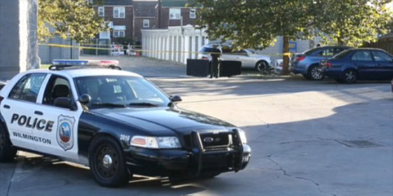 فيديو مؤلم.. الشرطة الامريكية تمطر مقعدا بالرصاص لهذا السبب الغريب صورة رقم 7 فيديو مؤلم.. الشرطة الامريكية تمطر مقعدا بالرصاص لهذا السبب الغريب صورة رقم 7