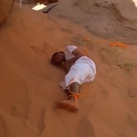 فيديو مؤلم.. قتل داعشي لابن عمه اليتيم يهز السعودية في اول ايام العيد صورة رقم 3