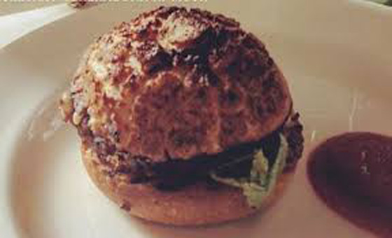 مأدبة من طعام الابقار والزبالة اعدت لقادة العالم في الامم المتحدة صورة رقم 2 مأدبة من طعام الابقار والزبالة اعدت لقادة العالم في الامم المتحدة صورة رقم 2