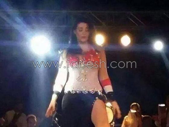 براءة الراقصة صافيناز من تهمة اهانة العلم المصري والاكتفاء بتغريمها 30 الف جنيه صورة رقم 2
