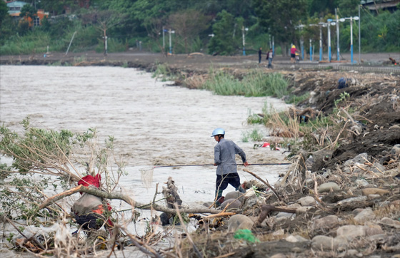قتيلان و300 جريح حصيلة اعصار دوجوان العنيف في تايوان صورة رقم 5