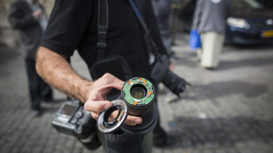 الاحتلال يمنع الكاميرا في القدس.. ويقف لها بالمرصاد صورة رقم 1 الاحتلال يمنع الكاميرا في القدس.. ويقف لها بالمرصاد صورة رقم 1