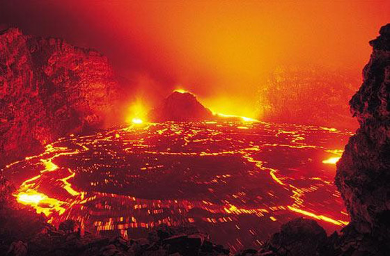 اصطدام كويكب بالارض أعقبه ثوران بركاني قضى على الديناصورات صورة رقم 3 اصطدام كويكب بالارض أعقبه ثوران بركاني قضى على الديناصورات صورة رقم 3