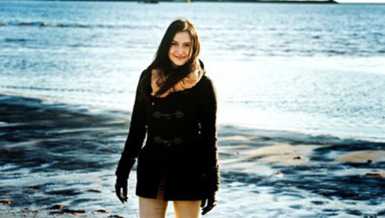 عايدة.. لاجئة بوسنية أصبحت أصغر وزيرة في تاريخ السويد صورة رقم 4