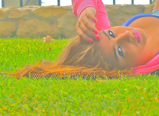 تيا وحيدة نوال الزغبي بين توأمين ذكور تشع بريقا وبراءة وعفوية صورة رقم 10