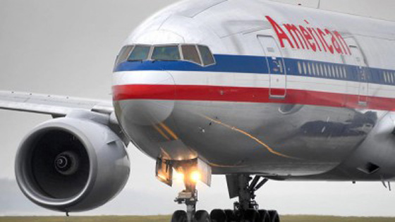 موت طيار اثناء قيادة طائرة تقل 147 راكبا ومساعده يهبط بأمان صورة رقم 1