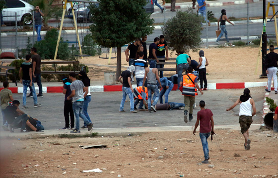 اسرائيل تبدأ بتنفيذ قرارات نتنياهو بهدم البيوت وقتل الفلسطينيين صورة رقم 3 اسرائيل تبدأ بتنفيذ قرارات نتنياهو بهدم البيوت وقتل الفلسطينيين صورة رقم 3