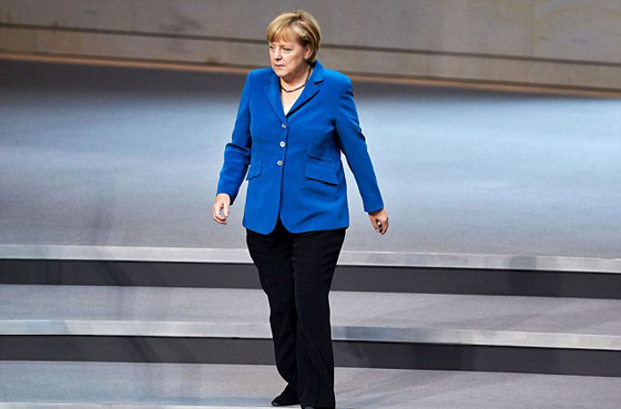 ميركل تكشف اسرارها: والدتي تحكي لي اخبار العائلة واشعر بالقلق من الكلاب! صورة رقم 10