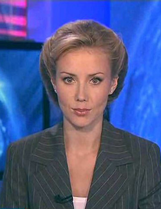 خبيرة الطقس االروسية الجميلة تطمئن: روسيا تمطر سوريا بالقصف صورة رقم 3