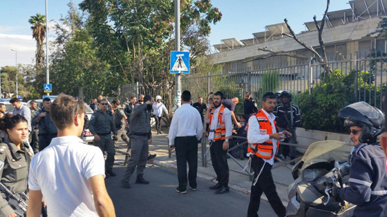 القيادة الاسرائيلية تقر بعجزها عن وقف الهجمات االتي ينفذها فلسطينيون صورة رقم 3