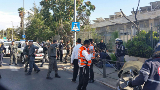 القيادة الاسرائيلية تقر بعجزها عن وقف الهجمات االتي ينفذها فلسطينيون صورة رقم 5