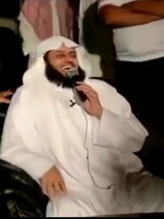 عاصفة من الانتقادات تطال داعية اسلامي تلفظ بعبارات اباحية نابية صورة رقم 5 عاصفة من الانتقادات تطال داعية اسلامي تلفظ بعبارات اباحية نابية صورة رقم 5