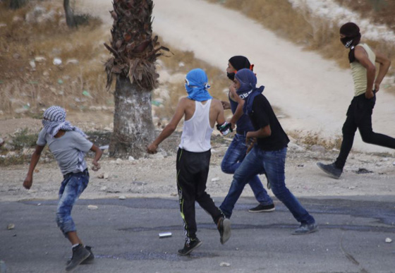  استشهاد فلسطيني فجر اليوم بعد مواجهات عنيفة في شعفاط صورة رقم 1