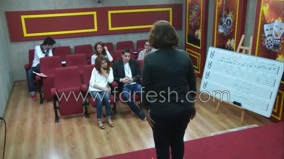 فيديو ديو المشاهير مع مدام ماري مدربة الصوت في ستار اكاديمي صورة رقم 8