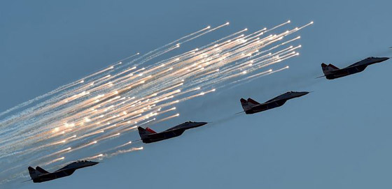 بريطانيا تنفي السماح لقواتها بضرب الطائرات الروسية فوق سوريا صورة رقم 1