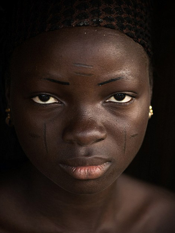 فن الموت.. وشوم تشوّه الأجساد وتطرد الشياطين وتستخدم للتشخيص  صورة رقم 1