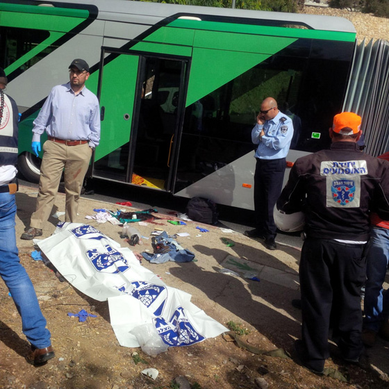 مصادر اجنبية.. مقتل 3 اسرائيليين في موجة هجمات متزامنة بالقدس صورة رقم 8