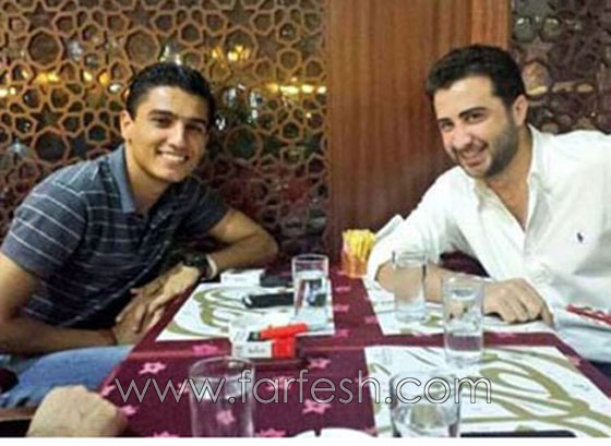 صور فنانين مدخنين رغم تحذير الاطباء: محمد منير، اصالة، هيفا، اليسا، محمد عساف والوسوف صورة رقم 4