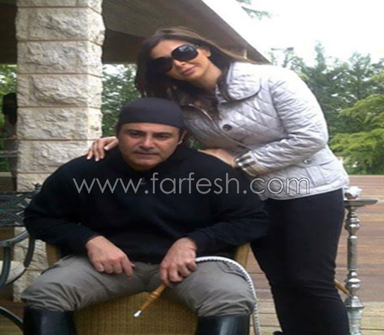 صور فنانين مدخنين رغم تحذير الاطباء: محمد منير، اصالة، هيفا، اليسا، محمد عساف والوسوف صورة رقم 7