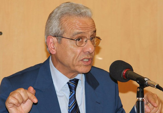 وزير النقل التونسي يقيم الدنيا ولا يقعدها بتصريح يتعلق بالحجاب  صورة رقم 1