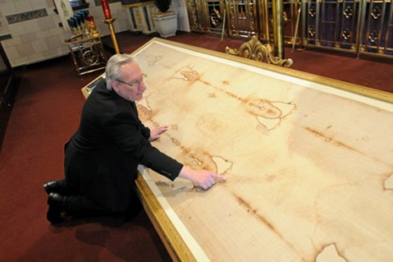 هل صُنع كفن تورينو المتعلق بجسم السيد المسيح في الهند؟  صورة رقم 5