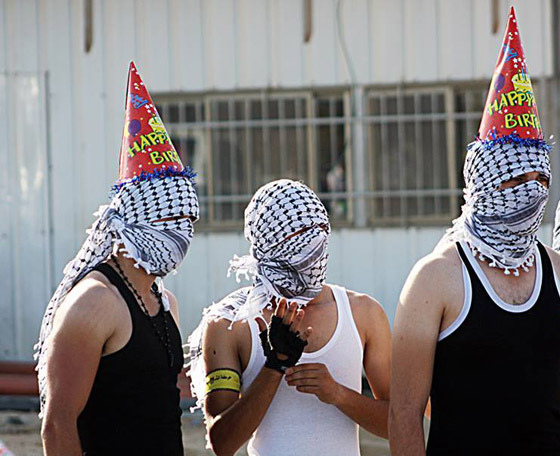 الضفة الغربية وغزة على موعد مع يوم الثورة والغضب اليوم الجمعة صورة رقم 3