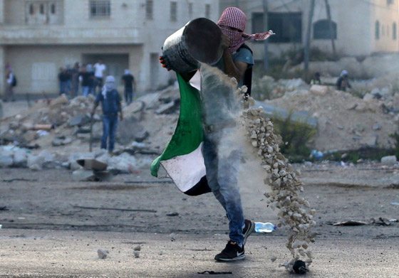 الضفة الغربية وغزة على موعد مع يوم الثورة والغضب اليوم الجمعة صورة رقم 7