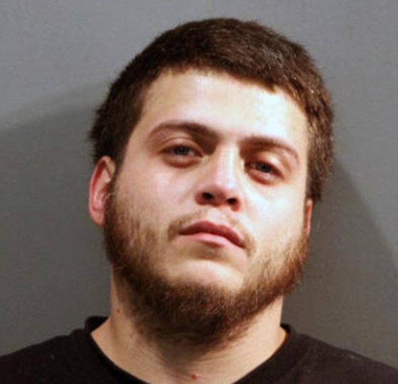 طفل 6 سنوات يقتل شقيقه الاصغر وهو يعبث بمسدس والده صورة رقم 1 طفل 6 سنوات يقتل شقيقه الاصغر وهو يعبث بمسدس والده صورة رقم 1