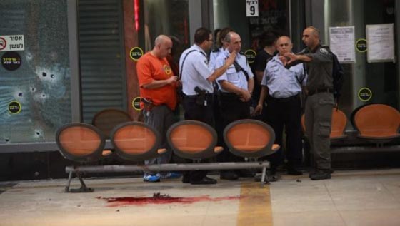 منفذ عملية بئر السبع بدوي يحمل الهوية الاسرائيلية ومقتل لاجئ اريتري صورة رقم 9