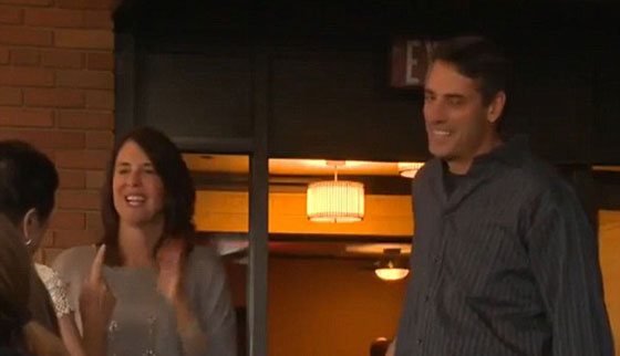 بعد الغاء العرس.. عائلة امريكية تدعو المشردين لتناول العشاء الفاخر صورة رقم 12