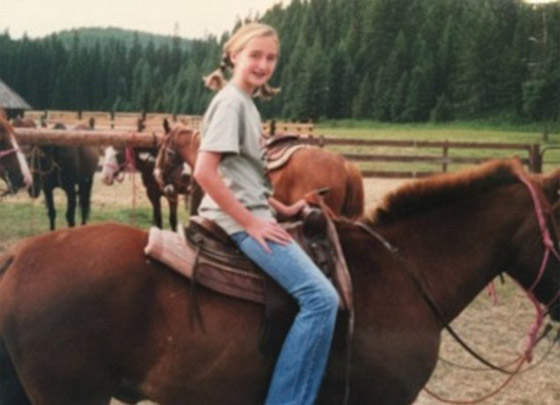 طالبة جامعية شقراء تحاول دخول موسوعة جينيس كصاحبة اطول ساقين في العالم صورة رقم 15 طالبة جامعية شقراء تحاول دخول موسوعة جينيس كصاحبة اطول ساقين في العالم صورة رقم 15