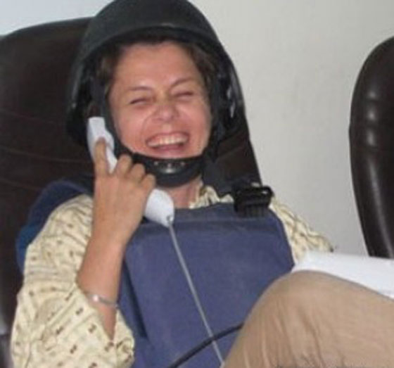 فيديو الصحفية جاكلين ساتون قبل العثور عليها مشنوقة في اسطنبول صورة رقم 7 فيديو الصحفية جاكلين ساتون قبل العثور عليها مشنوقة في اسطنبول صورة رقم 7