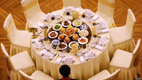 الحزب الشيوعي يحظر على اعضائه الاسراف في الاكل ولعب الغولف صورة رقم 1 الحزب الشيوعي يحظر على اعضائه الاسراف في الاكل ولعب الغولف صورة رقم 1