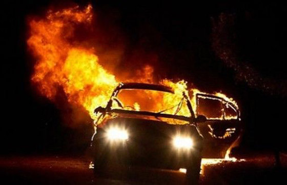اردني يحرق اطفاله الاربعة داخل سيارته حتى تفحموا صورة رقم 1 اردني يحرق اطفاله الاربعة داخل سيارته حتى تفحموا صورة رقم 1