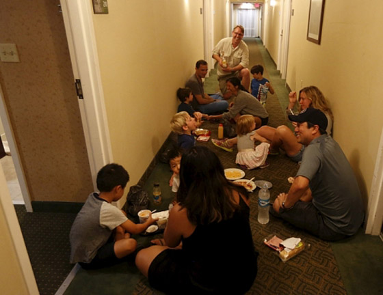 اقوى اعصار في تاريخ البشرية يجتاح المكسيك بسرعة 325 كلم صورة رقم 3 اقوى اعصار في تاريخ البشرية يجتاح المكسيك بسرعة 325 كلم صورة رقم 3