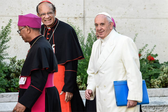 الاساقفة ذوو القلوب المغلقة يثيرن غضب بابا الفاتيكان صورة رقم 1