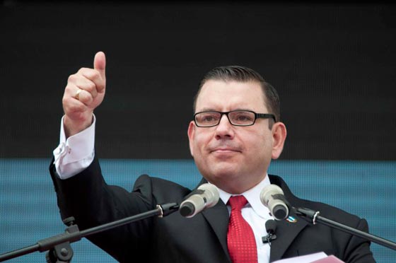 ممثل كوميدي يفوز برئاسة دولة غواتيمالا بأغلبية ساحقة صورة رقم 3