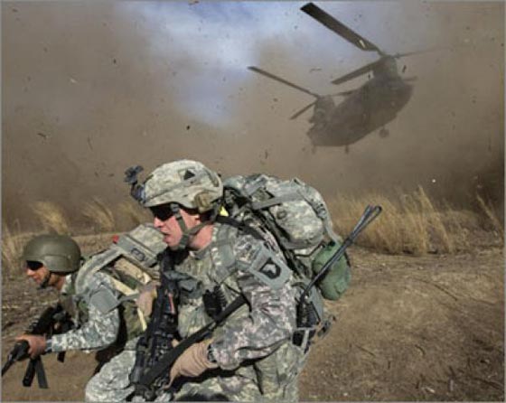  بلير يعتذر عن غزو العراق ويعتبره خطأ ولكن هل سيعاقب المجرمون؟ صورة رقم 7