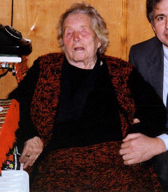 العرافة البلغرية فانغا تنبأت بكارثة سوريا والاسلام سيحكم اوروبا صورة رقم 9