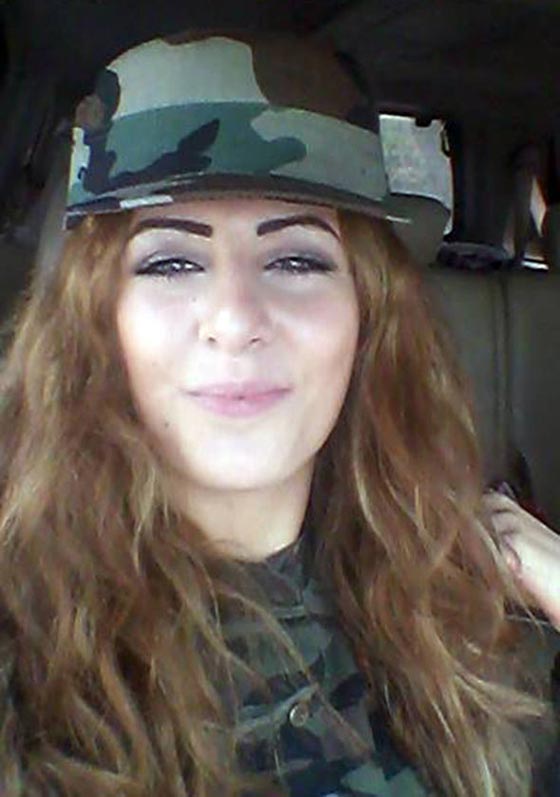 الدنمارك تصادر جواز سفر الحسناء الكردية بعد عودتها من مقاتلة الدواعش!! صورة رقم 2