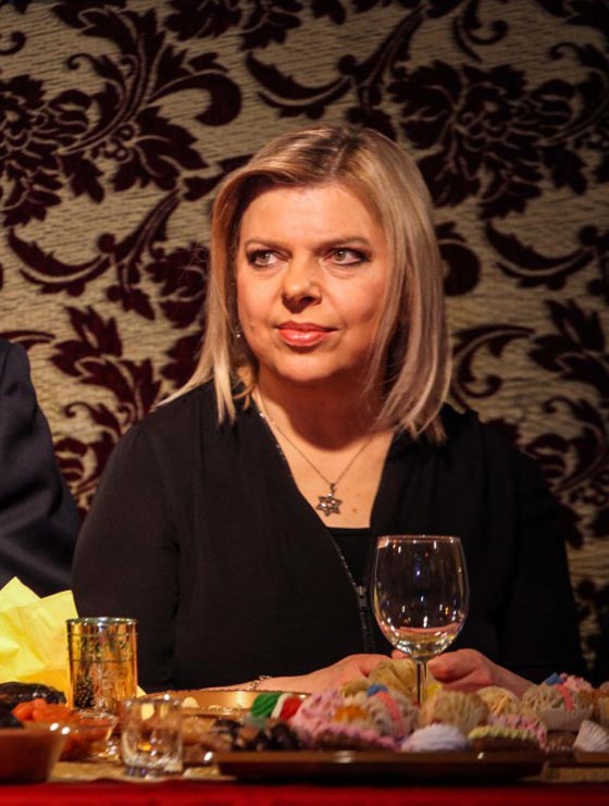 الوجه الحقيقي لزوجة نتنياهو.. عصبية وتثيرها ابسط التصرفات صورة رقم 3