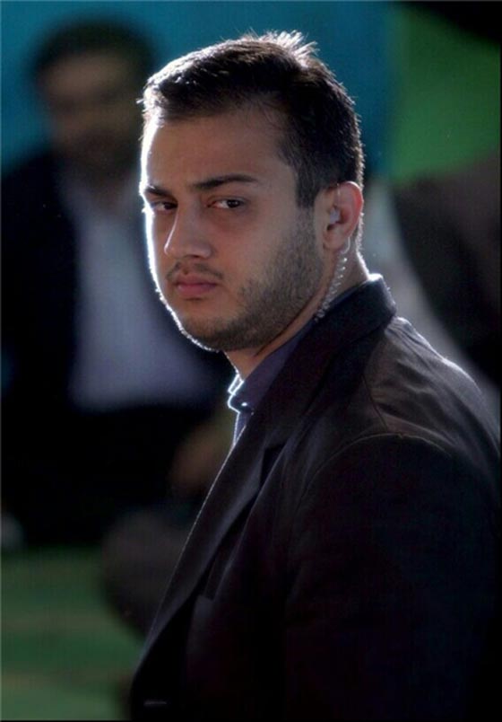 صور مثيرة لاحمدي نجاد يبكي حارسه الشخصي المقتول في سوريا صورة رقم 14 صور مثيرة لاحمدي نجاد يبكي حارسه الشخصي المقتول في سوريا صورة رقم 14