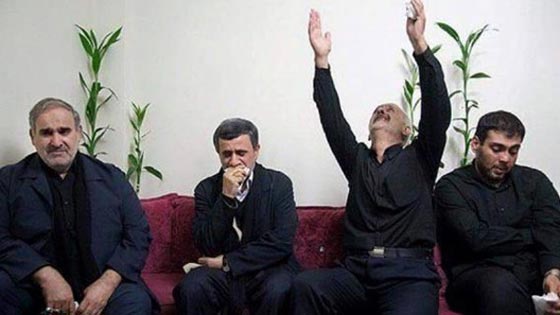 صور مثيرة لاحمدي نجاد يبكي حارسه الشخصي المقتول في سوريا صورة رقم 1 صور مثيرة لاحمدي نجاد يبكي حارسه الشخصي المقتول في سوريا صورة رقم 1