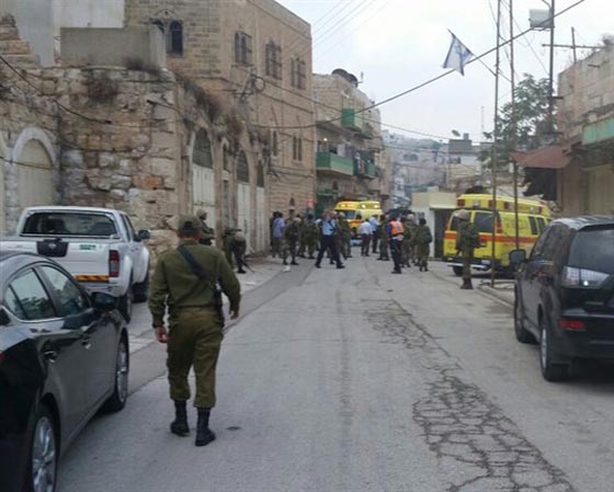 الخليل: الاحتلال يقتل فلسطينيا بدم بارد.. ويلقي سكينا الى جانبه!! صورة رقم 1