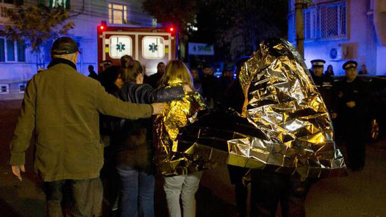 مقتل 27 شخصا واصابة العشرات بانفجار في ملهى ليلي بوخارست صورة رقم 5