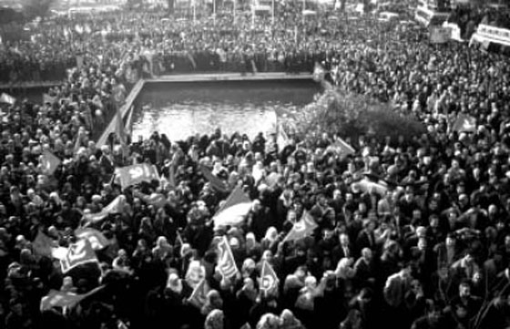 محطات بارزة في حياة اردوغان.. بائع بطيخ اصبح رئيسا لتركيا صورة رقم 24