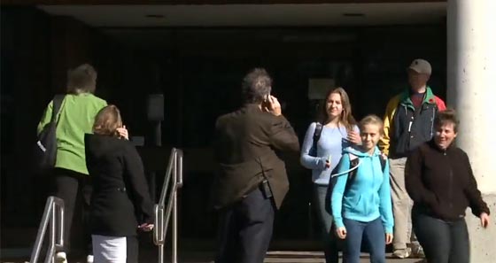 اخلاء اربعين مدرسة في كندا بسبب انذار كاذب صورة رقم 1