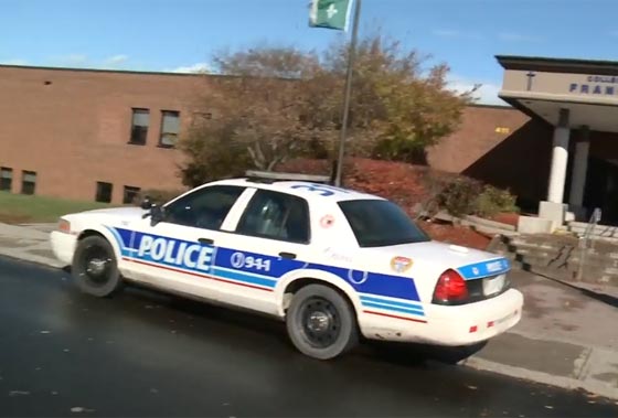 اخلاء اربعين مدرسة في كندا بسبب انذار كاذب صورة رقم 3